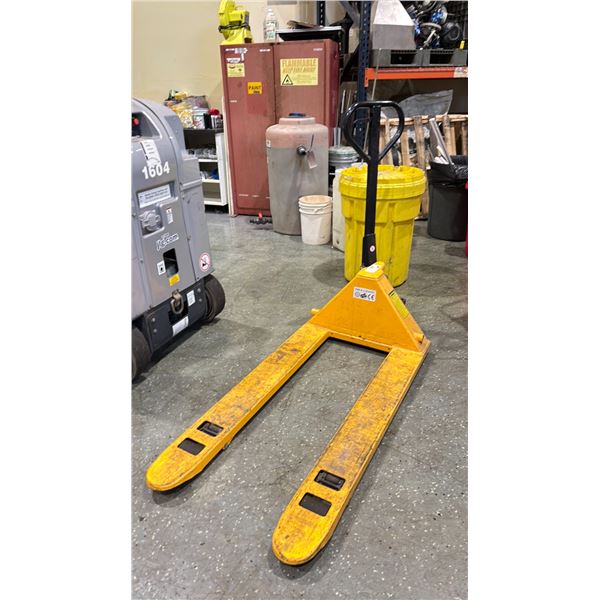 ULINE H-1043 YELLOW 5500 LB CAPACITY PALLET JACK *LAST DAY REMOVAL*