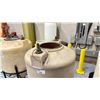 Image 2 : 80 GALLON CONE BOTTOM TANK WITH METAL STAND & HARDWARE