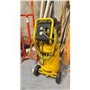 Image 2 : DEWALT D55168 - 15 GALLON 1.6 HP MOBILE AIR COMPRESSOR WITH HOSE
