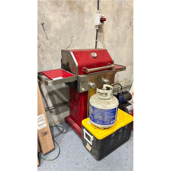 RED KITCHEN AID 21" BARBEQUE, PROPANE TANK & A BLACK/YELLOW COOLER