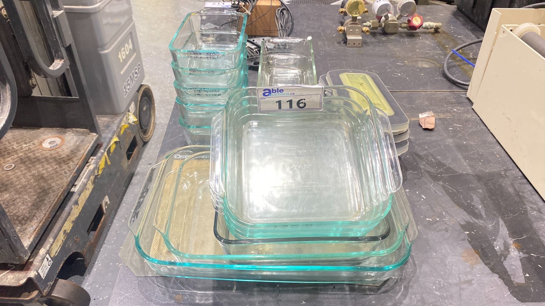 Pyrex Lab Dish STACK OF ASSORTED SIZE PYREX CLEAR GLASS LABORATORY DISHES WITH SOME ...