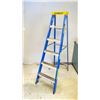 Image 3 : FEATHERLITE 6' FIBREGLASS /ALUMINUM STEP LADDER
