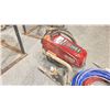 Image 2 : TITAN IMPACT 440 ELECTRIC AIRLESS PAINT SPRAYER WITH HOSES