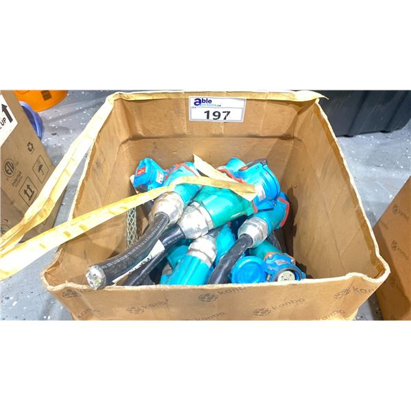 BOX OF ELECTRICAL QUICK DISCONNECTS 240/280 - APPROX. 20