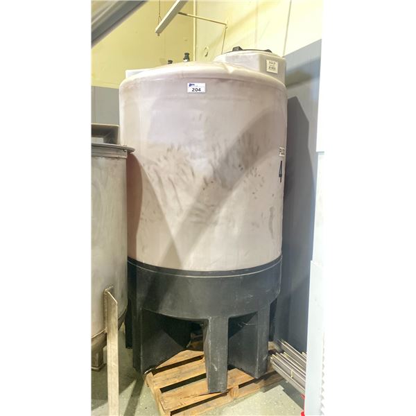 PLASTIC 500 GALLON  CONE BOTTOM TANK ON PLASTIC STAND