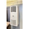 Image 2 : 7' X 8' POWER SUPPLY WITH 8 ALAN BRADLEY 3 HP VARIABLE FREQUENCY DRIVES, 2 ALAN BRADLEY 5 HP
