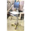Image 4 : VIEWSONIC VS11868 MONITOR ON A ERGOTRON MOBILE STAND WITH POWER CORDS