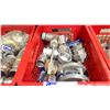 Image 3 : 3 RED CRATES OF ASSORTED STAINLESS STEEL CAMLOCK FITTINGS 1" - 2", ASSORTED THREADED STAINLESS