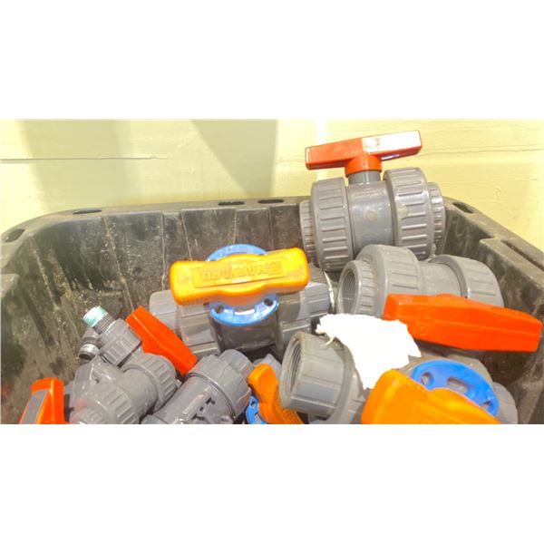 BIN OF ASSORTED SKID 80 BALL VALVES 1/2" - 2" THREAD & SLIP