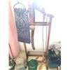 Image 6 : Men's Shoes, Sweaters, Butler Rack A