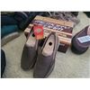 Image 8 : Men's Shoes, Sweaters, Butler Rack A