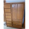 Image 1 : Wood Armoire C