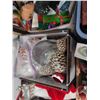 Image 5 : Christmas Decor A