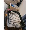 Image 8 : Kitchen, Bakeware A