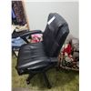 Image 2 : Leather Office Chair A