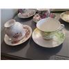 Image 10 : Bone China Tea Cups A