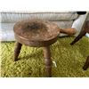 Image 2 : Milking stool A