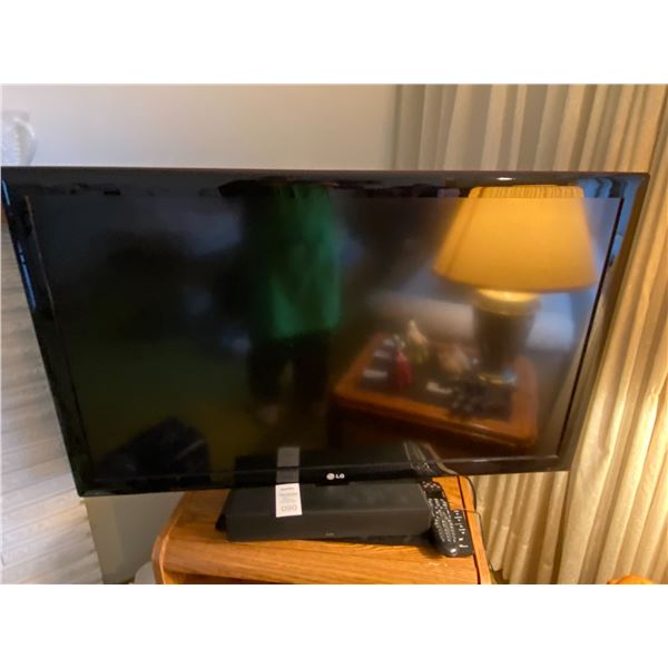 LG 47" flatscreen and Zvox speaker B