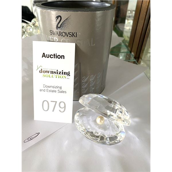 Swarovski Crystal clam and pearl ornament,