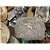 Image 12 : belt buckles, vintage badges A