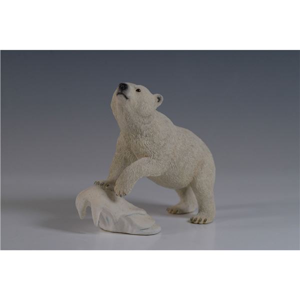 Country Artists Figurine, Polar Bear Looking Up 3263