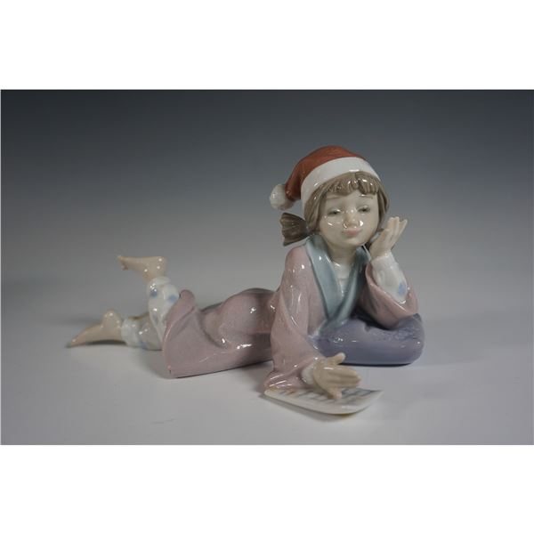 Christmas Wishes 1006194 - Lladro Figurine