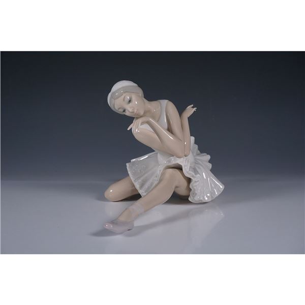 Death of the Swan 1004855 - Lladro Figurine