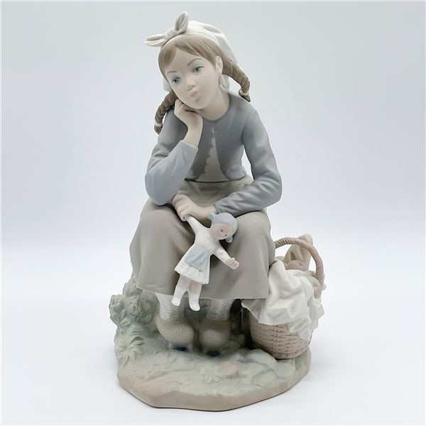 Girl with Doll 1011211 - Lladro Figurine