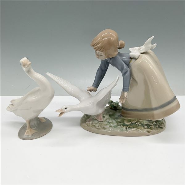 2pc Lladro Porcelain Figurines, Wild Goose Chase 01005553