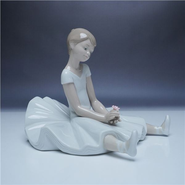 Nao Porcelain Figurine, Dreamy Ballet 1456