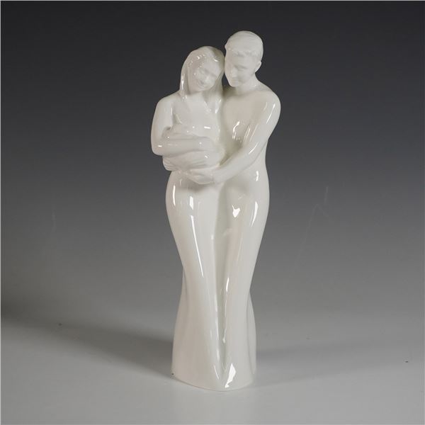 Coalport The Gift of Love Figurine, Moments Collection, 2001