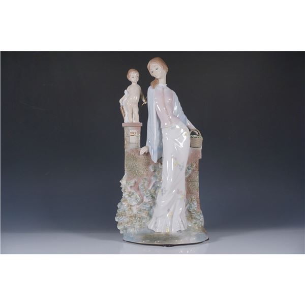 Zaphir Porcelain Figurine, Girl With Cupid