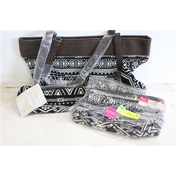 SET OF THIRTY ONE PURSE & SIDE BAG