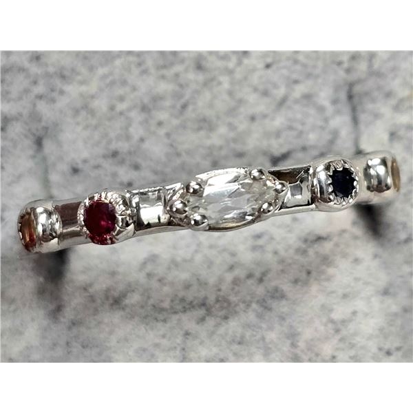 BZ2074-131D SILVER COLOR SAPPHIRE 0.35CT 2.35G RIN