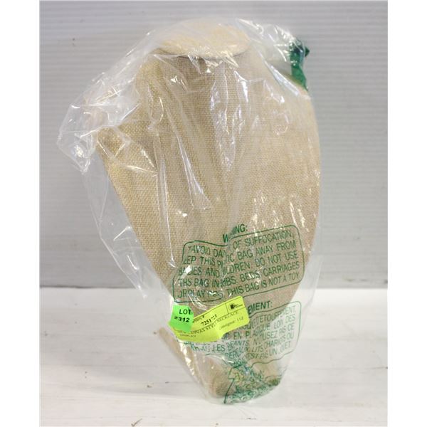 NEW CANVAS STYLE NECKLACE DISPLAY