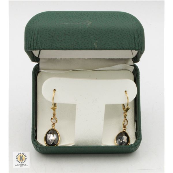14KT YELLOW GOLD EARRINGS W/OVAL BLACK
