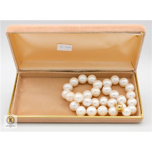 WHITE FRESHWATER PEARL NECKLACE W/14KT