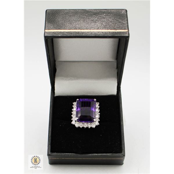 WHITE GOLD RING WITH 24 DIAMONDS, T/W 1.08CT &