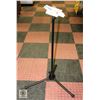 Image 1 : NEW KONIG & MEYER MUSIC STAND BASE ONLY