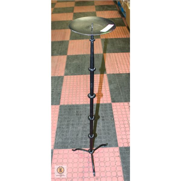 METAL CANDLE HOLDER 40 INCHES TALL