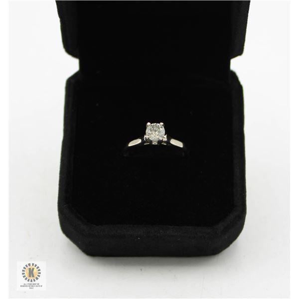 #2295-14 KT WHITE GOLD RING WITH NATURAL