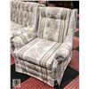 Image 1 : VINTAGE FLORAL ARM CHAIR 35" X 34" X 30"