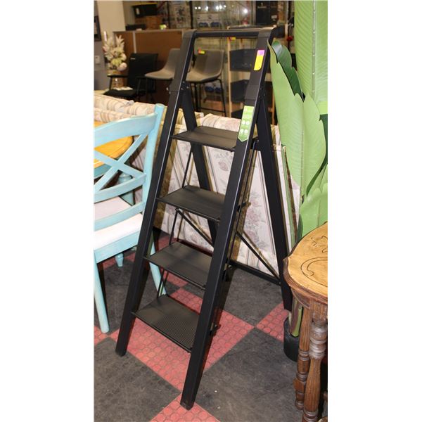 NEW RIKADE 4 STEP FOLDING LADDER - LIGHTWEIGHT AND