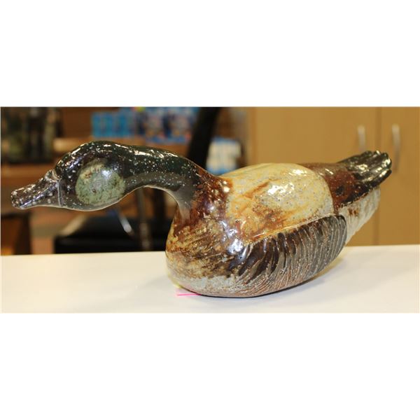 1982 CERAMIC / POTTERY CANADA GOOSE HAND MADE