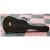 Image 1 : HOHNER GUITAR IN CASE (NEEDS 1 STRING REATTACHED)