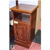 Image 1 : UNCLAIMED - BEDSIDE TABLE H-27.5" W-13" L-13.5"