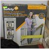 Image 2 : NEW SAFETY 1ST READY INSTALL GATE 29" X 32" X 30"