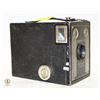 Image 2 : VINTAGE BROWNIE SIX-20 KODAK