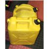 Image 1 : 2 X 5.3 GALLON DIESEL CANS