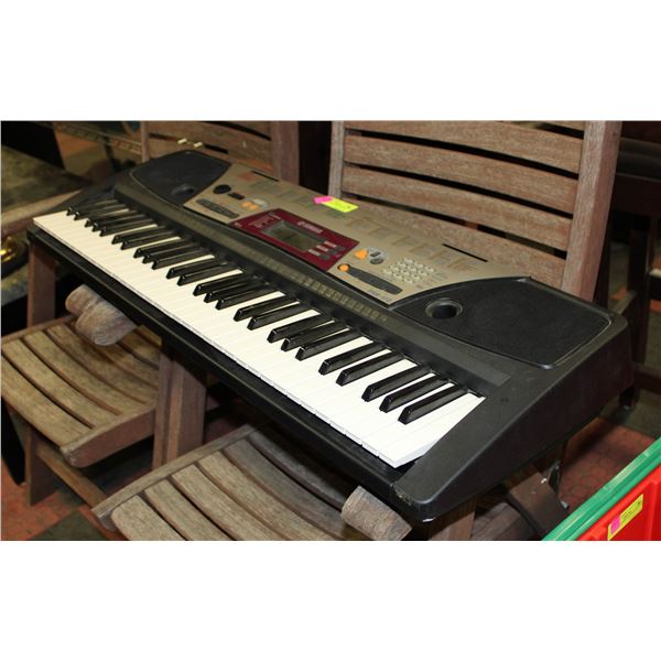 YAMAHA PSR-172 ELECTRONIC ORGAN